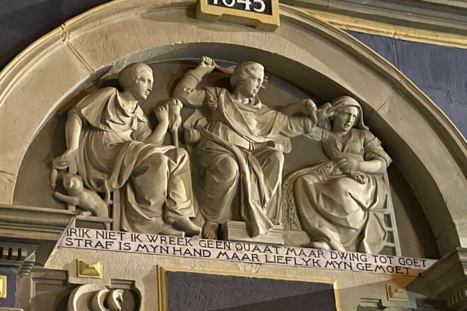 Amsterdam’s Ghostly Experiences Group Tour - Zuiderkerk and the graveyard that disappeared