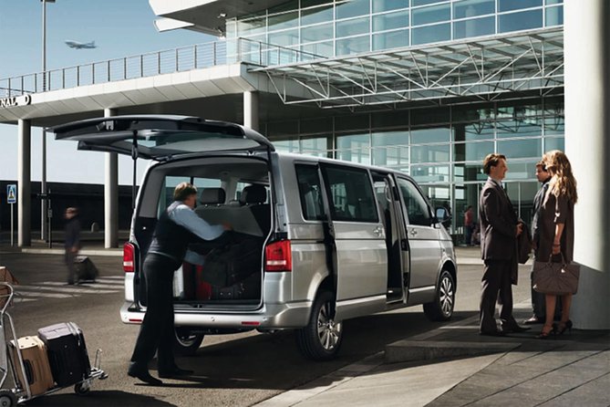 Amsterdam Schiphol Airport Transfer - Clean Vehicles, Air Conditioning, and Luggage Space
