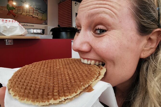 Amsterdam Self-Guided Food Tour in De Pijp Neighbourhood - Takoyaki and war fries add surprise