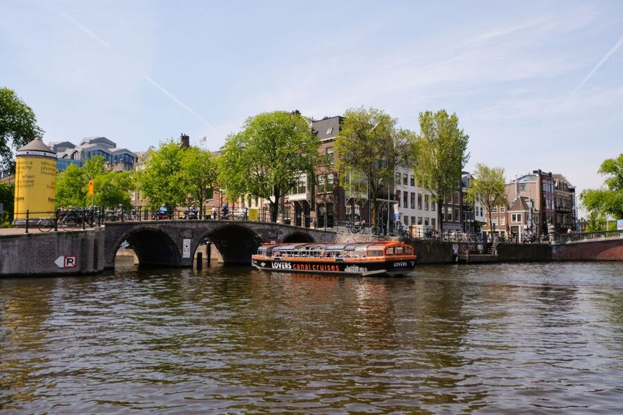 Amsterdam: Semi-Open Canal Boat Cruise - Why Amsterdam’s canals are worth seeing by boat