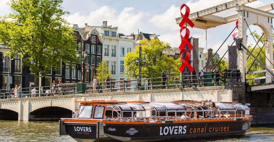 Amsterdam: Semi-Open Canal Boat Cruise - What you see during the one-hour route