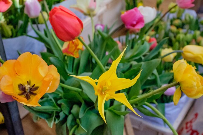 Amsterdam Sightseeing Tour + Hidden Gems + Tastings + PDF guide - Bloemenmarkt and the Munttoren