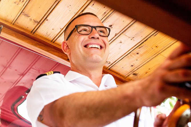 Amsterdam Small-Group Canal Cruise With Dutch Snacks and Drink - The LGBTQ+ monument and the final canal stretch
