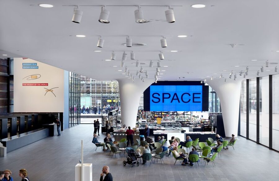 Amsterdam: Stedelijk Museum and 1-Hour Canal Cruise - What you see inside the Stedelijk
