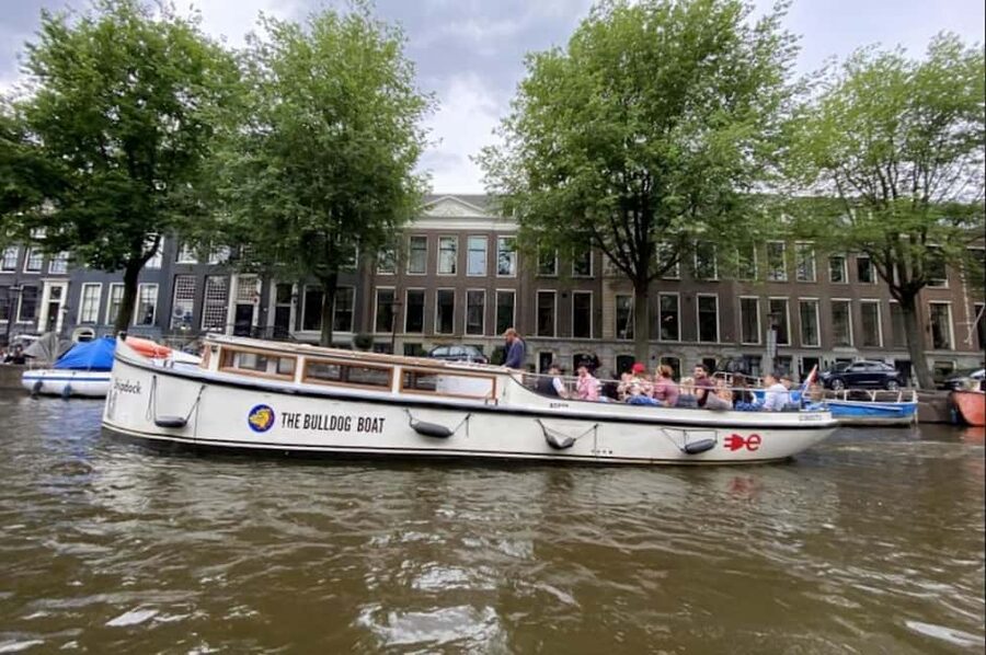 Amsterdam: The Bulldog Boat Smoke and Booze Cruise - Following the Old City Wall