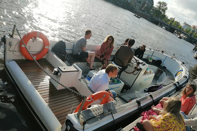Amsterdam The Bulldog Boat Smoke Friendly Cruise + 2 drinks - Two drinks, bring-your-own snacks, and smoking rules