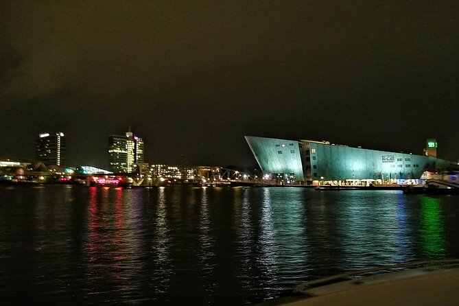 Amsterdam The Bulldog Boat Smoke Friendly Cruise + 2 drinks - Crew humor is part of the tour