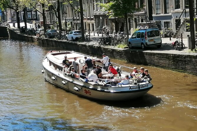 Amsterdam The Bulldog Boat Smoke Friendly Cruise + 2 drinks - Is the $36.30 price good value?