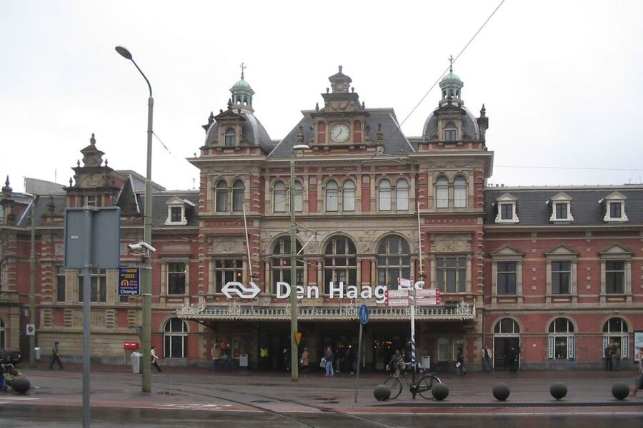 Amsterdam: The Hague, Delft and Rotterdam Private Day Tour - Delft Blue and Delft’s old center