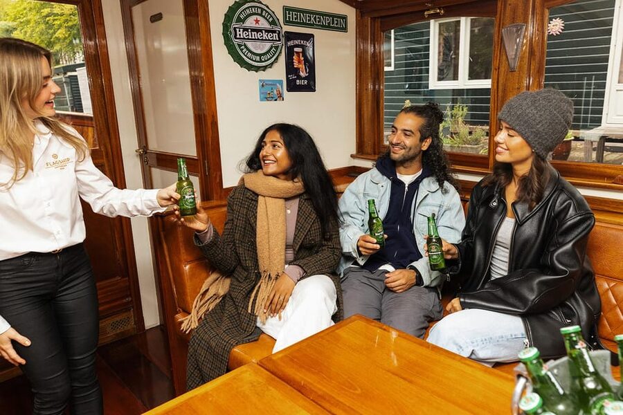 Amsterdam: The Heineken Flagship Canal Cruise - What the cruise feels like from the dock to the return