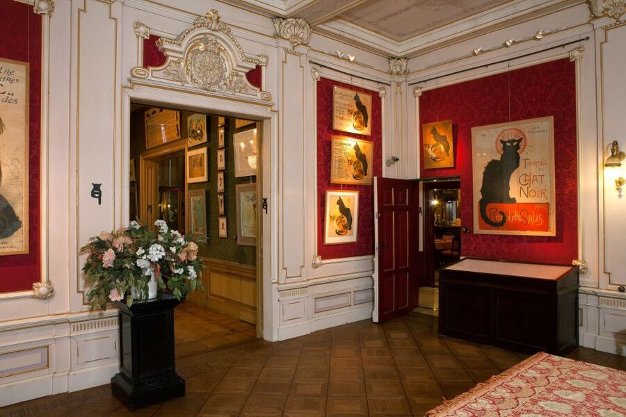 Amsterdam: The Kattenkabinet Cat Museum Entry Ticket - Is $15 Good Value?