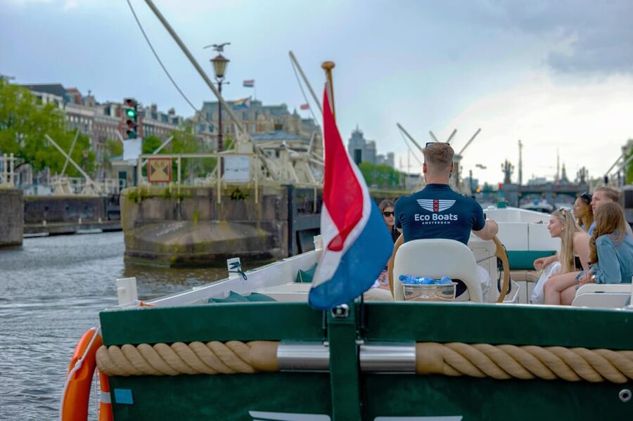 Amsterdam: The Newest Canal Cruise with Drink Option - From the Basilica of Saint Nicholas to the old harbor