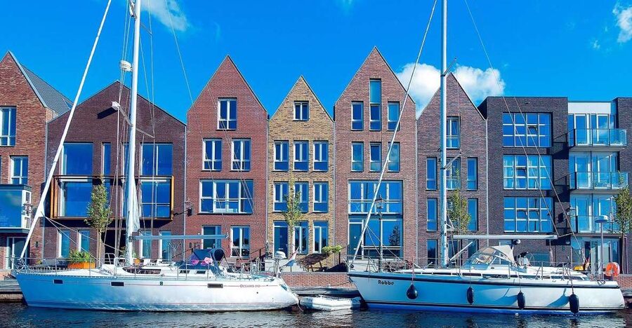 Amsterdam to Haarlem: Private Day-Trip Experience - Walking Haarlem’s canals, lanes, and old façades
