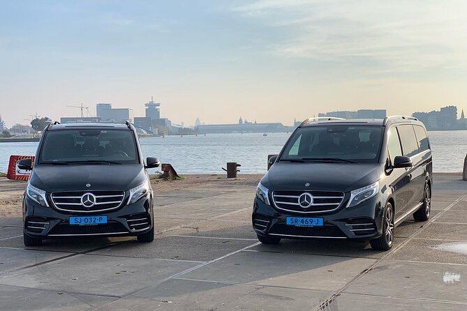 Amsterdam to Schiphol Airport Transfer Comfort & service. - Key points at a glance