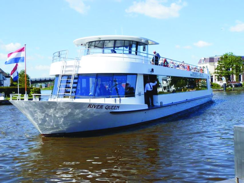 Amsterdam: Tour to Keukenhof Gardens with Windmill Cruise - A quiet hour among working windmills