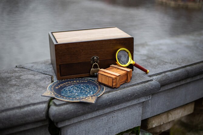 Amsterdam Urban Legend Scavenger City Game - Key points at a glance