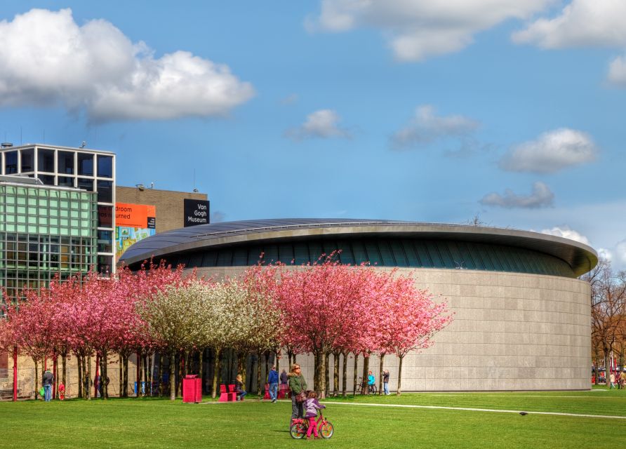 Amsterdam: Van Gogh Museum Guided Tour - What the permanent collection can offer in two hours