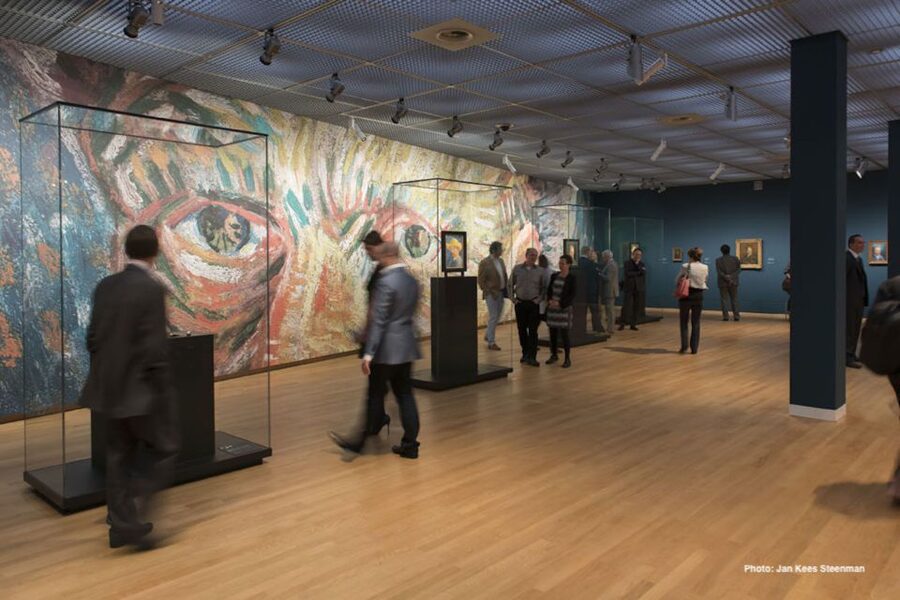Amsterdam: Van Gogh Museum Guided Tour with Entry - What the strongest guides add