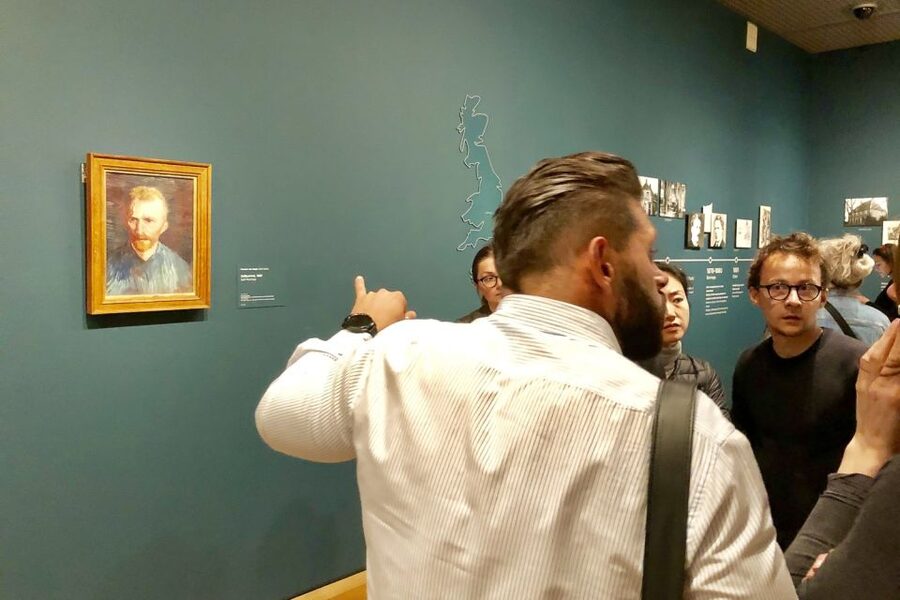 Amsterdam: Van Gogh Museum Masterpieces Tour up to 8 guests - Key points at a glance