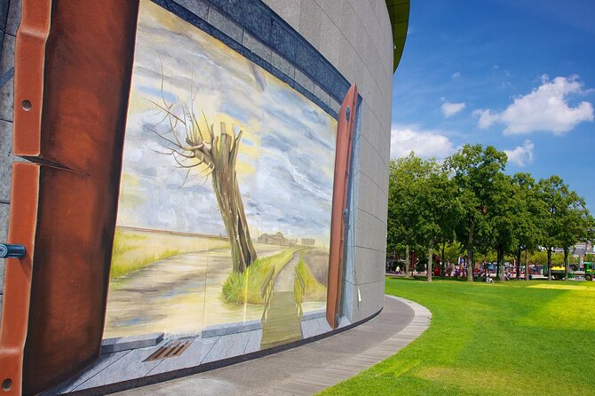 Amsterdam Van Gogh Museum Tour With Reserved Admission - Crowds, photographs, and finding a quiet moment