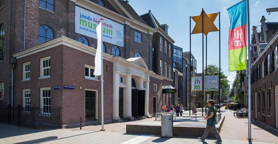 Amsterdam: Walking Tour, Jewish Museum & Synagogue Tickets - What the guides add