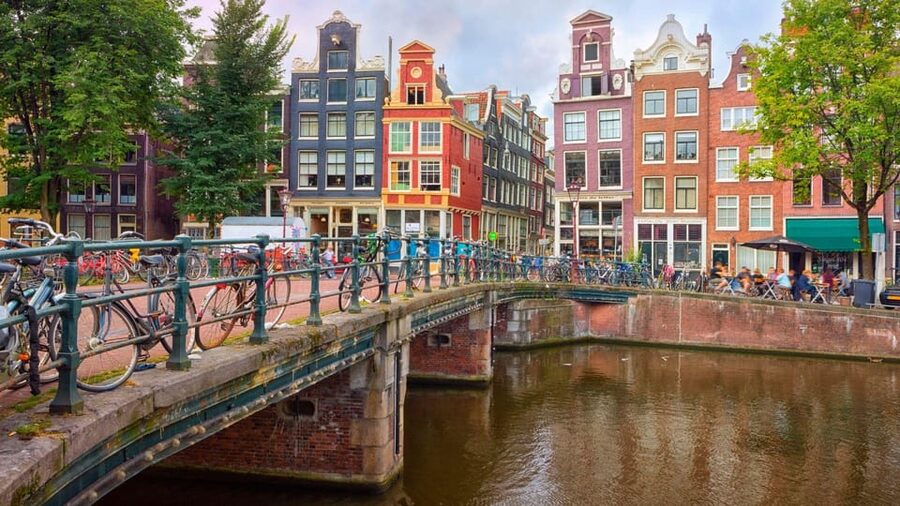 Amsterdam Walking Tour with a Local - What the First Two Hours Can Give You