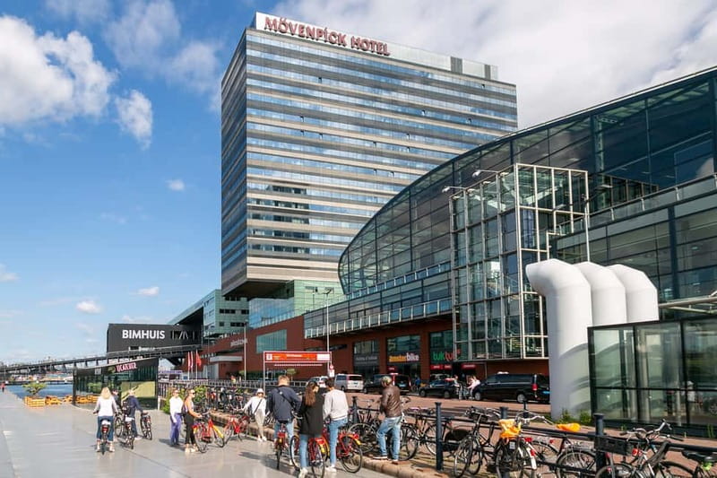 Amsterdam: Windmill, Cheese, and Countryside E-Bike Tour - Monnickendam adds a fishing-town feel
