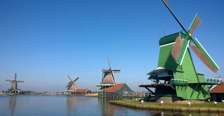 Amsterdam: Zaanse Schans 3-Hour Small Group Tour - Who should book this outing?