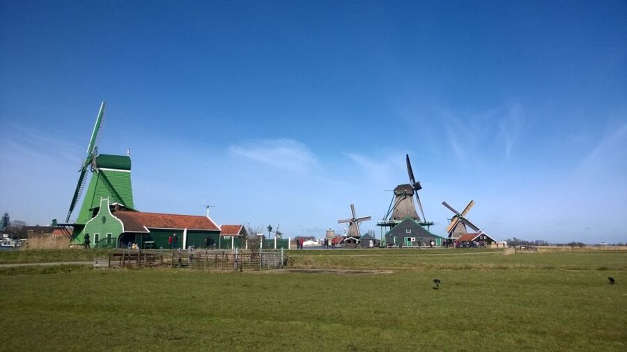 Amsterdam: Zaanse Schans 3-Hour Small Group Tour - Walking through the village and hearing its story
