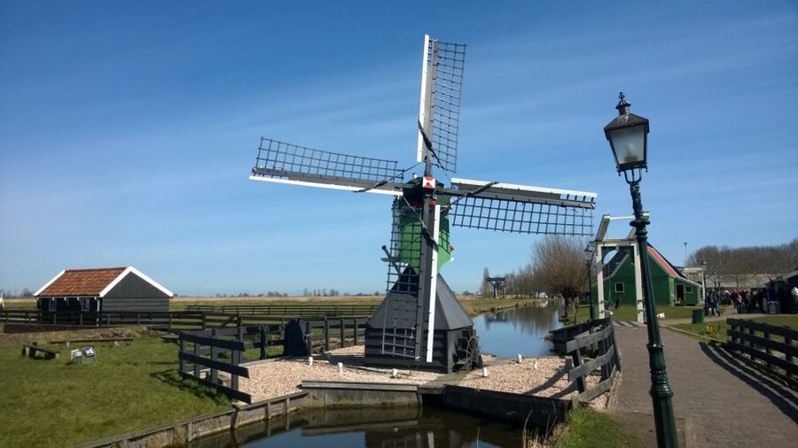 Amsterdam: Zaanse Schans 3-Hour Small Group Tour - Tasting Gouda at the cheese farm