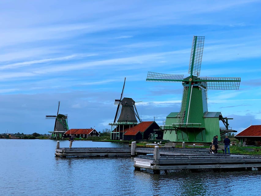 Amsterdam: Zaanse Schans and Giethoorn Day Trip with Cruise - Gouda tasting before the windmills