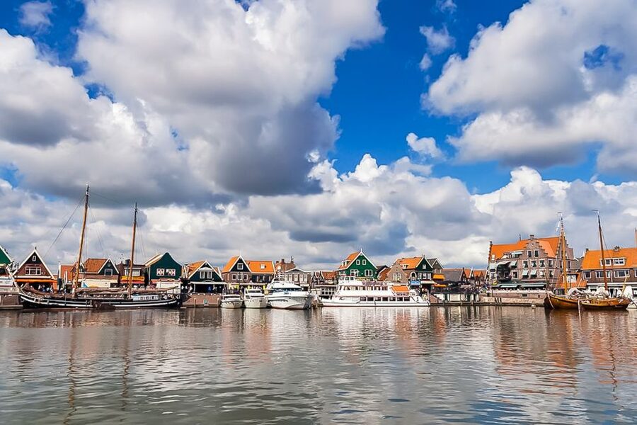 Amsterdam: Zaanse Schans, Edam, Volendam & Marken Bus Tour - Marken and the story of polders