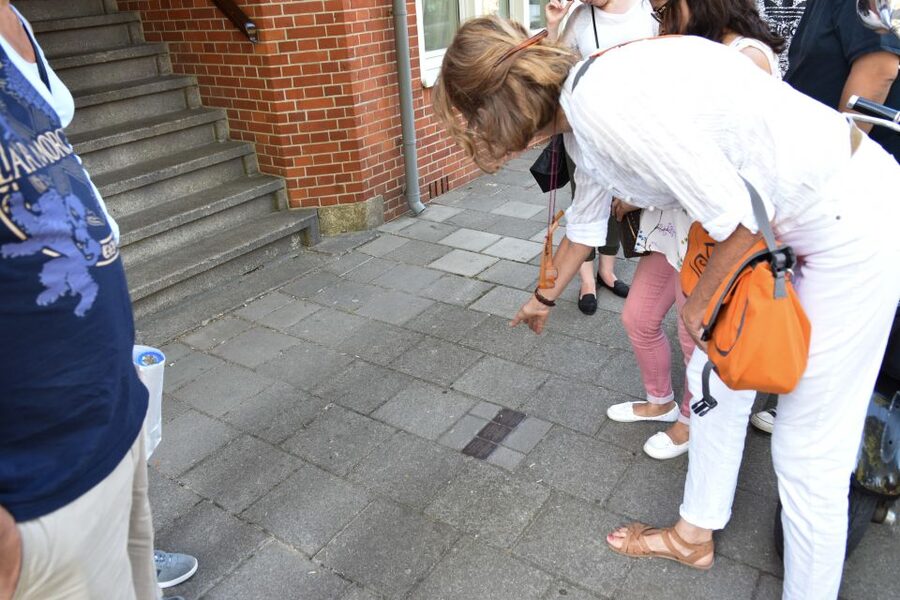 Anne Frank Story & Private 2-Hour Neighborhood Tour - Who will get the most from this tour?