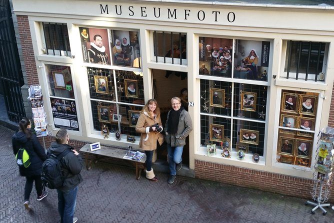 Become a Dutch Art Piece Photo Shoot in Amsterdam - Who will enjoy this most
