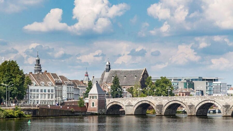 Best of Maastricht: Private Walking Tour with a Local - The guides: Marcy, Stephanie, and the personal touch