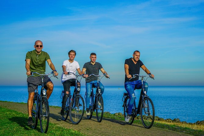 Bike rental Volendam - Explore the Countryside of Amsterdam - Returning by boat from Marken