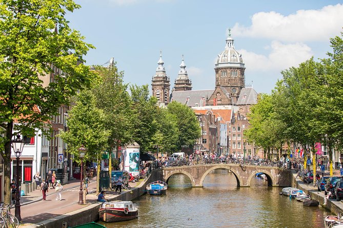 Body Worlds Amsterdam & 1-Hour Canal Cruise - Practical details that affect your choice