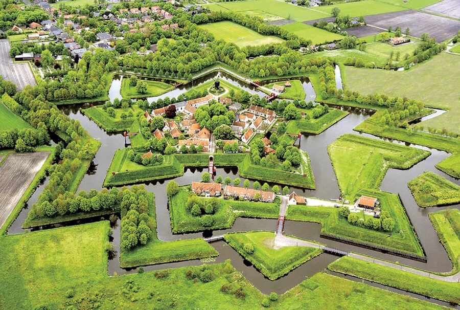 Bourtange: Fortress Museum Entry Ticket - Spend Time in the Market Square