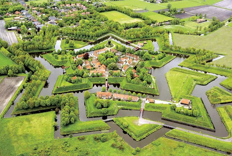 Bourtange: Fortress Museum Entry Ticket - Walk the Ramparts Before the Museums