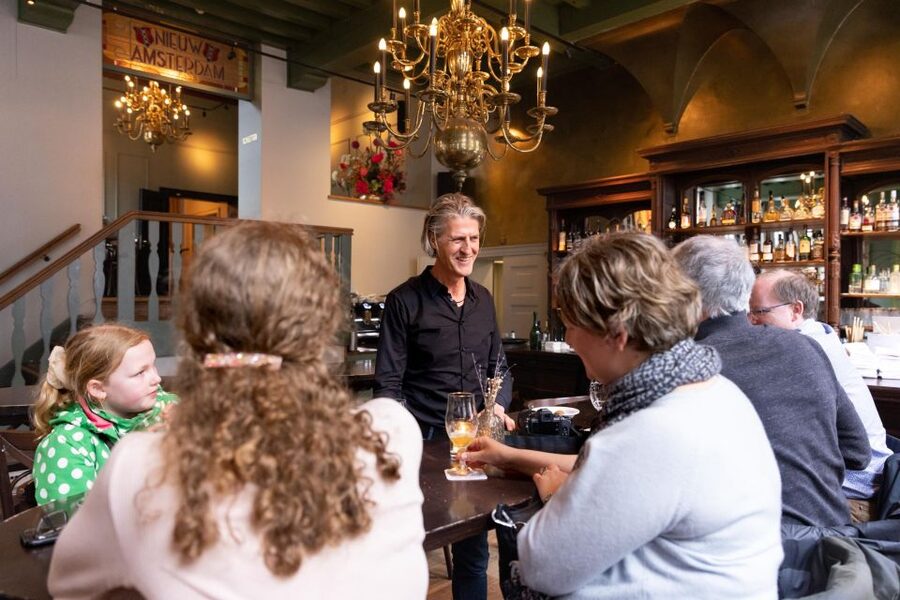 Boutique Dutch Food & History Tour with up to 8 guests only - Why this small Jordaan tour works