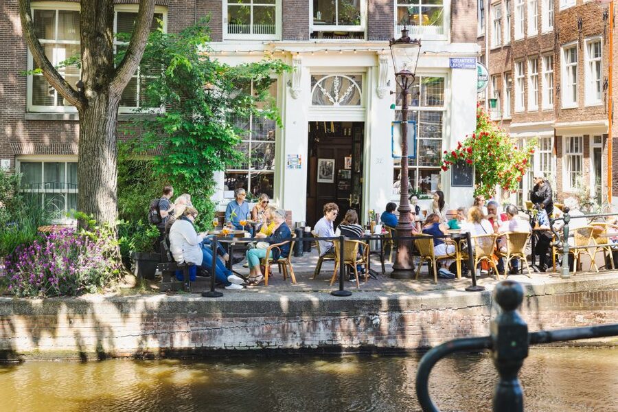 Boutique Dutch Food & History Tour with up to 8 guests only - The history is woven into the stops