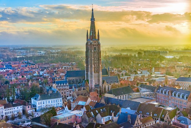 Bruges bus tour from Amsterdam - Beer, medieval houses, and a small bridge