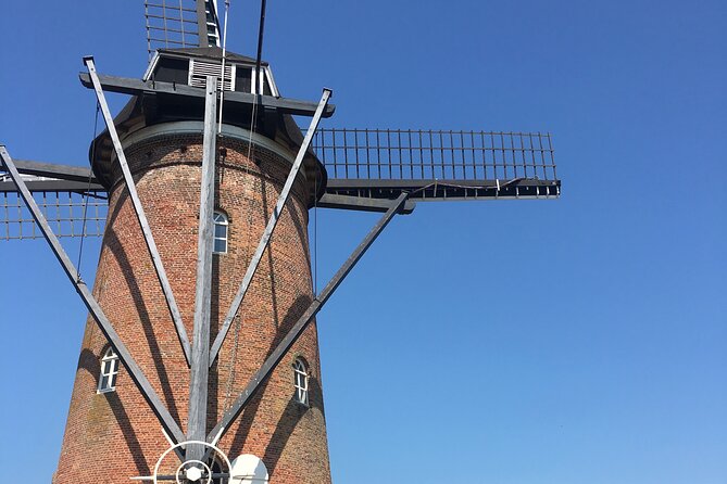 Bruges Private Custom Tour from Amsterdam - What the driver-guide role really means