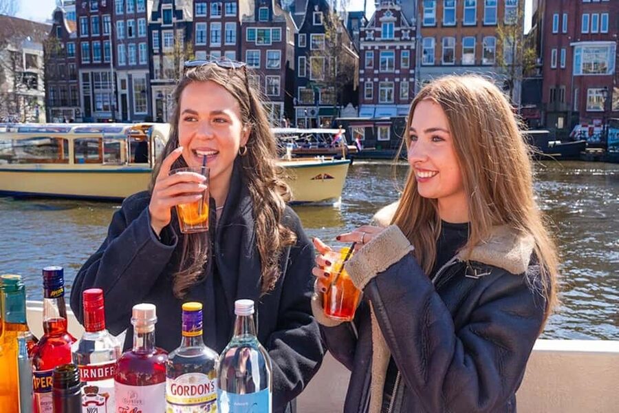 CHEESE AND DRINKS TOUR: A TASTE OF AMSTERDAM ON THE CANALS - Munttoren, Grimburgwal, and the return route