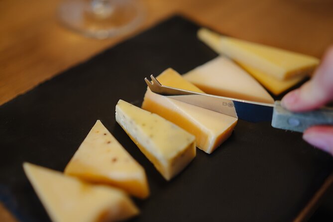 Cheese and Wine tasting in Amsterdam - The tradeoffs: shop setting and limited variety