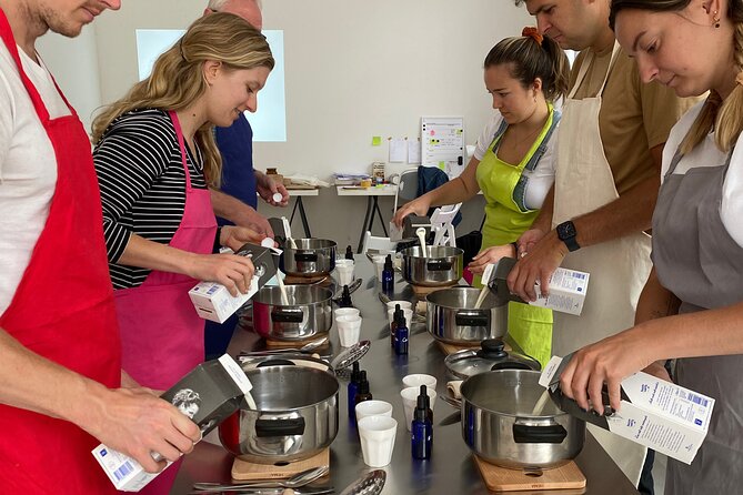 Cheese making workshop next to De Hallen, heart of Amsterdam - Key points to know before booking