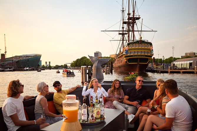 Classic Salonboat Tour in Amsterdam Including Cheese and Wine - The 9 Little Streets and the Spiegelkwartier