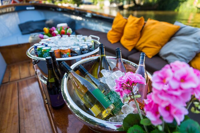 Classic Salonboat Tour in Amsterdam Including Cheese and Wine - Canal-ring highlights near the city center
