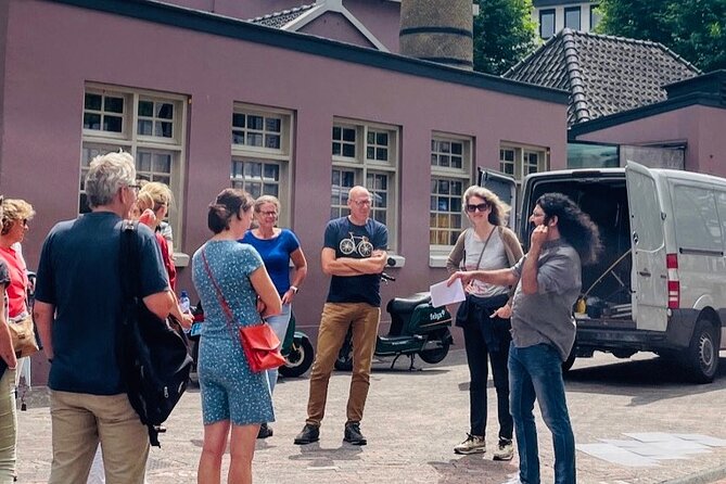 Comedy Walks© Eindhoven (the comedy walking tour) - Wilhelminaplein and the wartime city