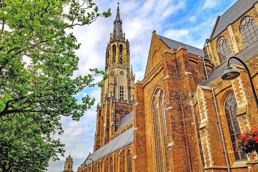 Delft: City Center Walking Tour - Canals, Cameretten, and less obvious corners